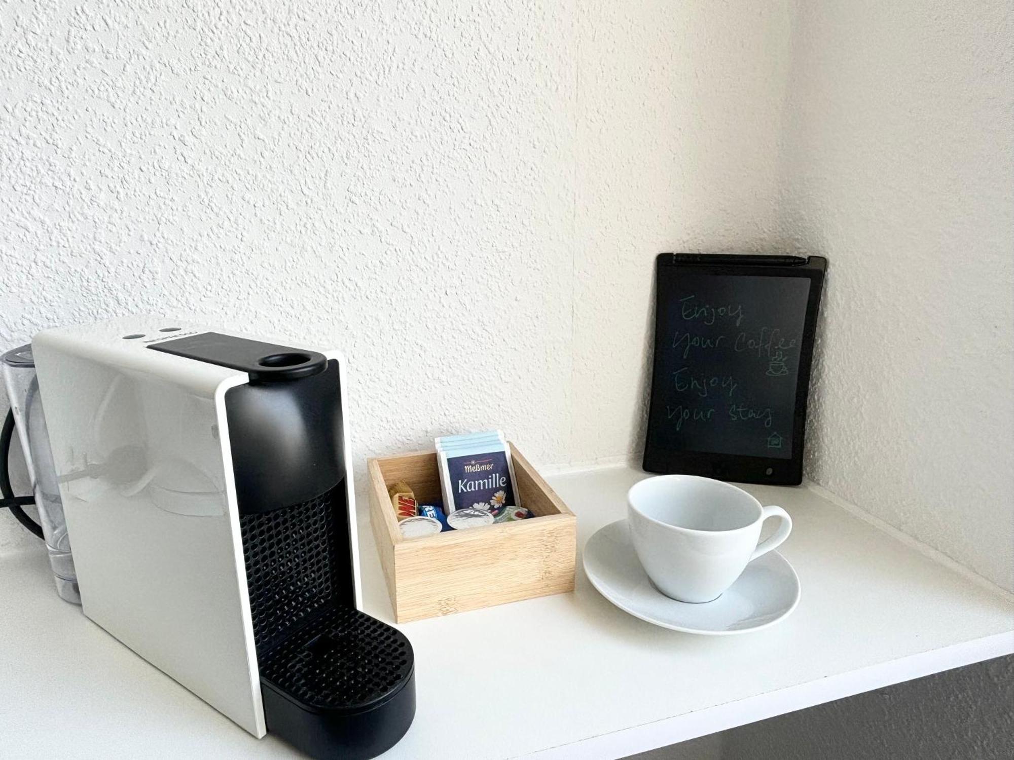 Cozy Apartment In Hannover Central Buitenkant foto